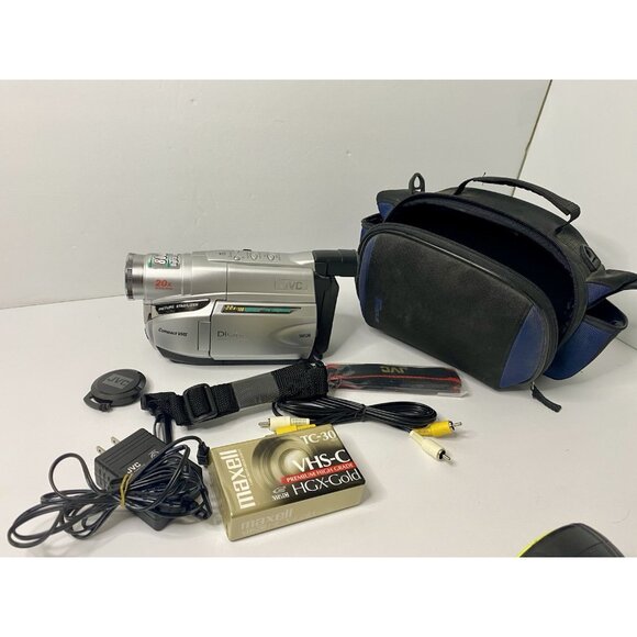 JVC Compact VHS Camcorder VHS C Model GR-AXM17U Tested, READ - Picture 1 of 7